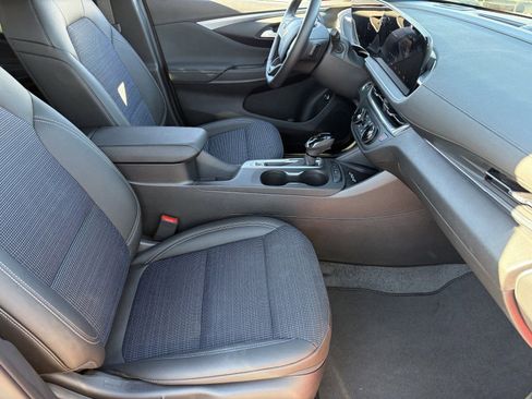 Certified 2026 Buick Envista Preferred w/ Convenience I Package FWD image 12