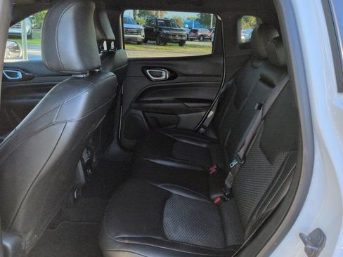 Used 2025 Jeep Compass Latitude w/ Altitude Special Edition AWD/4WD image 13
