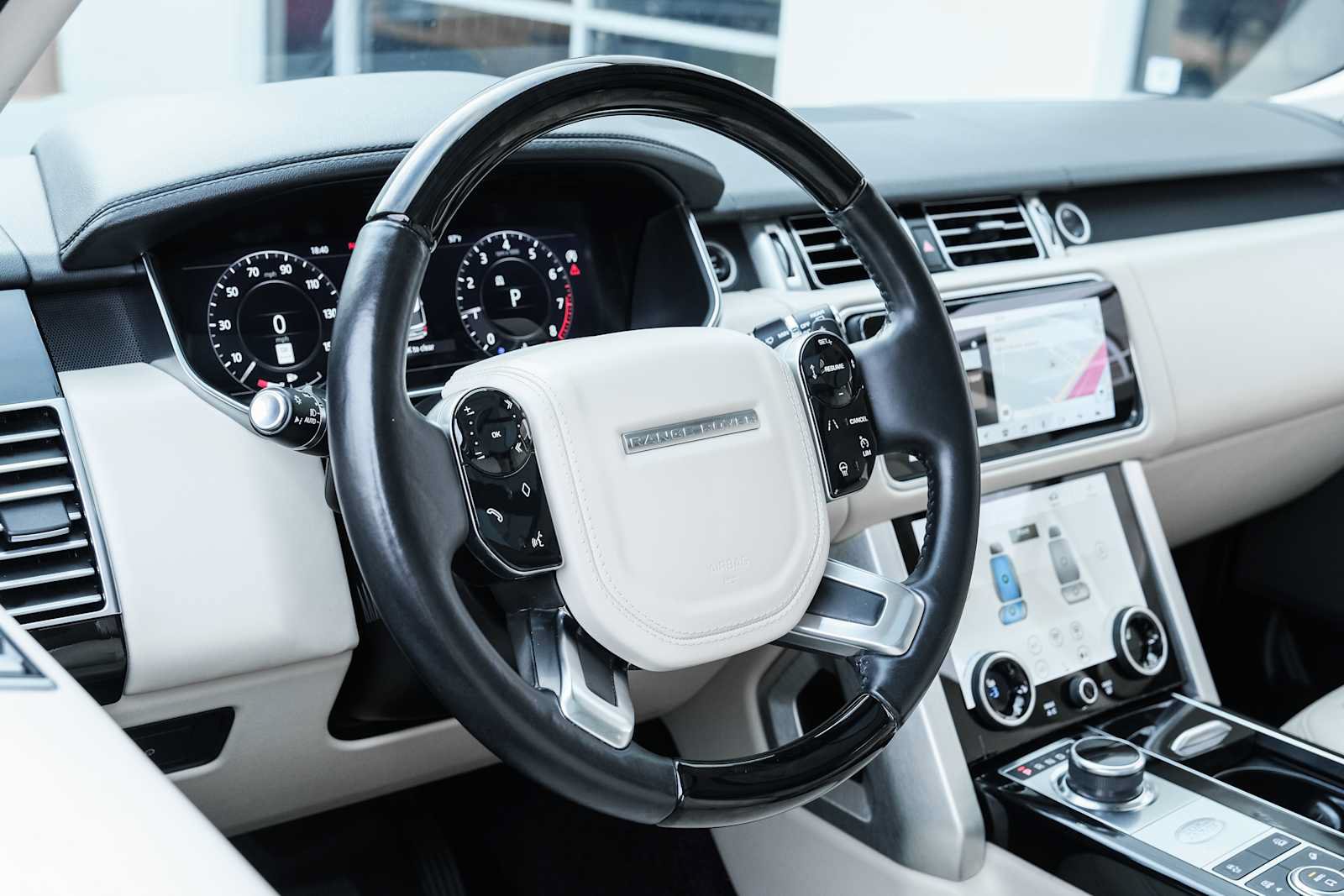 Used 2020 Land Rover Range Rover HSE AWD/4WD image 21