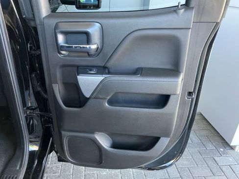 Used 2018 Chevrolet Silverado 1500 LT w/ All Star Edition AWD/4WD image 11