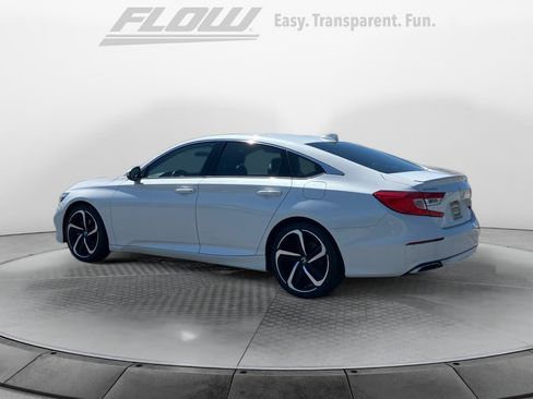 Used 2018 Honda Accord Sport image 6
