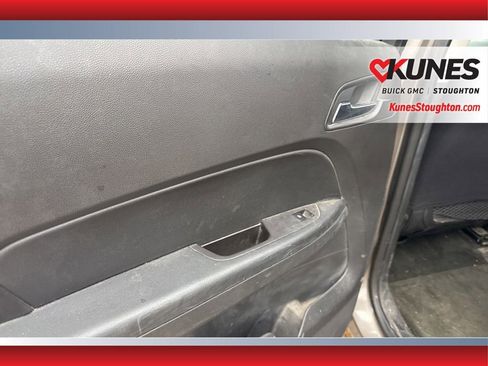 Used 2012 Chevrolet Equinox LT w/ Driver Convenience Package image 25