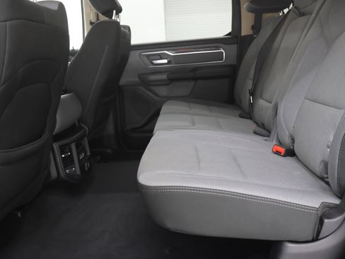 Used 2019 RAM 1500 Big Horn image 9