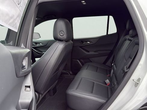 New 2026 Chevrolet Equinox LT w/ Convenience Package II FWD image 22