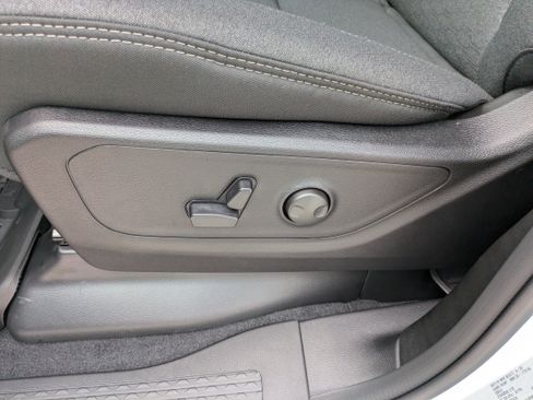 New 2025 RAM 1500 Big Horn image 12