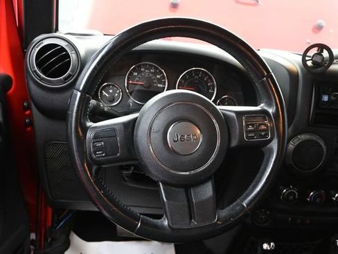 Used 2015 Jeep Wrangler Unlimited Sport w/ Quick Order Package 24S AWD/4WD image 30