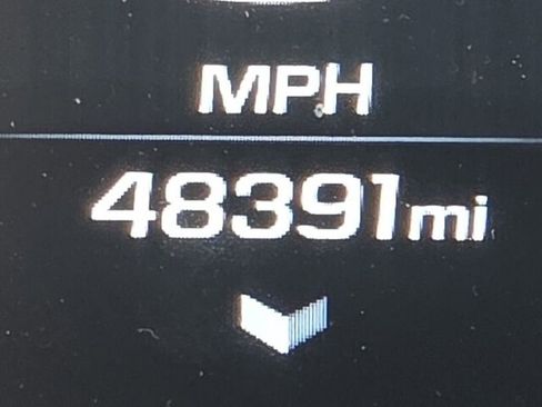 Used 2017 Chevrolet Camaro SS RWD image 28