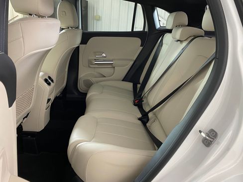 New 2025 Mercedes-Benz GLA 250 4MATIC image 13