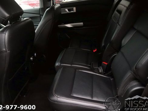 Used 2023 Ford Explorer Limited image 14