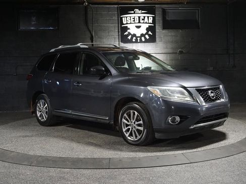 Used 2014 Nissan Pathfinder SL w/ Cargo Package AWD/4WD image 8