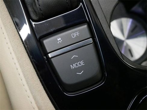 Used 2017 Cadillac CTS Luxury image 23