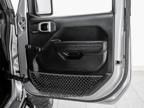 Used 2020 Jeep Wrangler Unlimited Sport AWD/4WD image 39