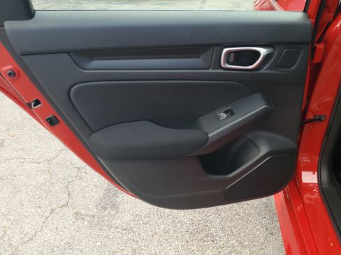 Used 2023 Honda Civic LX image 10