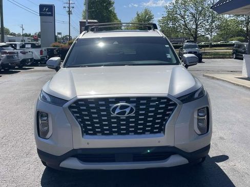 Used 2022 Hyundai Palisade SEL w/ Premium Package image 2