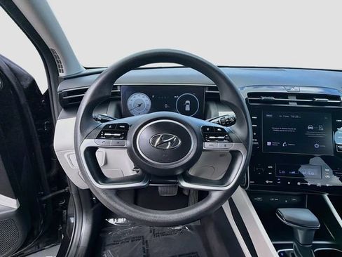 Certified 2024 Hyundai Tucson SEL FWD image 11