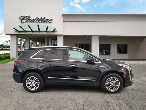 Used 2022 Cadillac XT5 Premium Luxury w/ Technology Package image 6