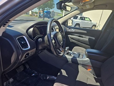 Used 2020 Dodge Durango SXT w/ 3rd Row Seating Group image 10