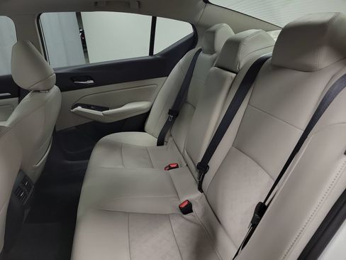Used 2023 Nissan Altima 2.5 SL AWD/4WD image 19