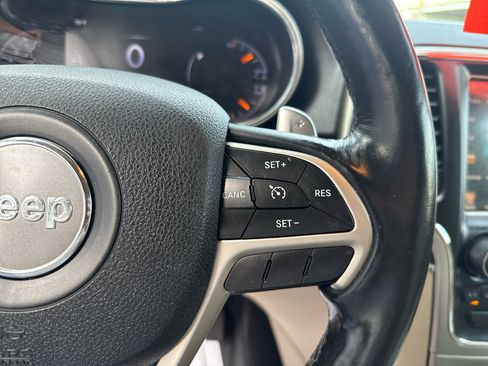 Used 2014 Jeep Grand Cherokee Limited image 15