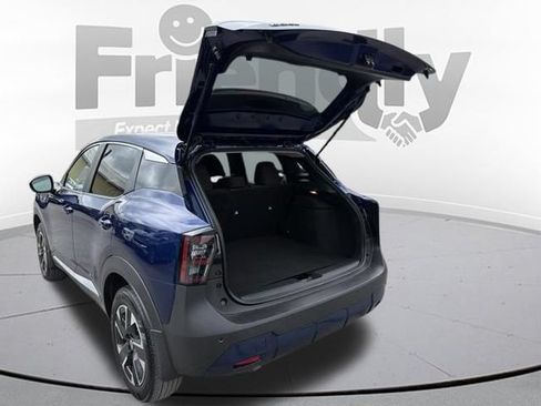 Used 2025 Nissan Kicks SV AWD/4WD image 45