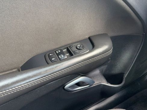 Used 2017 Dodge Challenger R/T w/ Driver Convenience Group image 33