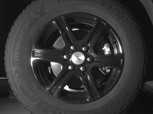 Used 2023 GMC Acadia AT4 w/ Technology Package AWD/4WD image 19