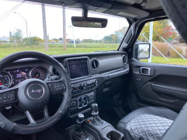 Used 2023 Jeep Wrangler Unlimited Sport AWD/4WD image 3