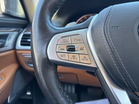 Used 2020 BMW 750i xDrive 750i xDrive image 34