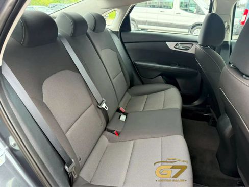 Used 2022 Kia Forte LXS FWD image 23