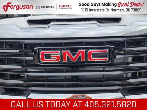 New 2026 GMC Sierra 3500 Pro AWD/4WD image 9