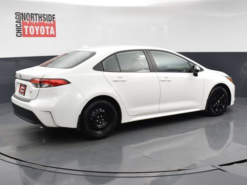 Used 2024 Toyota Corolla LE FWD image 4