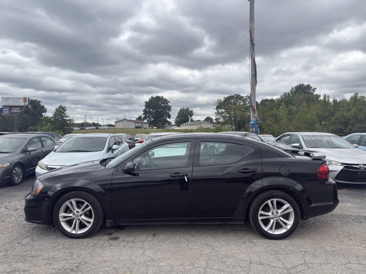 Used 2014 Dodge Avenger SE w/ Rallye Appearance Group FWD image 3