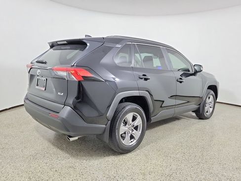 Used 2025 Toyota RAV4 XLE w/ Convenience Package FWD image 5