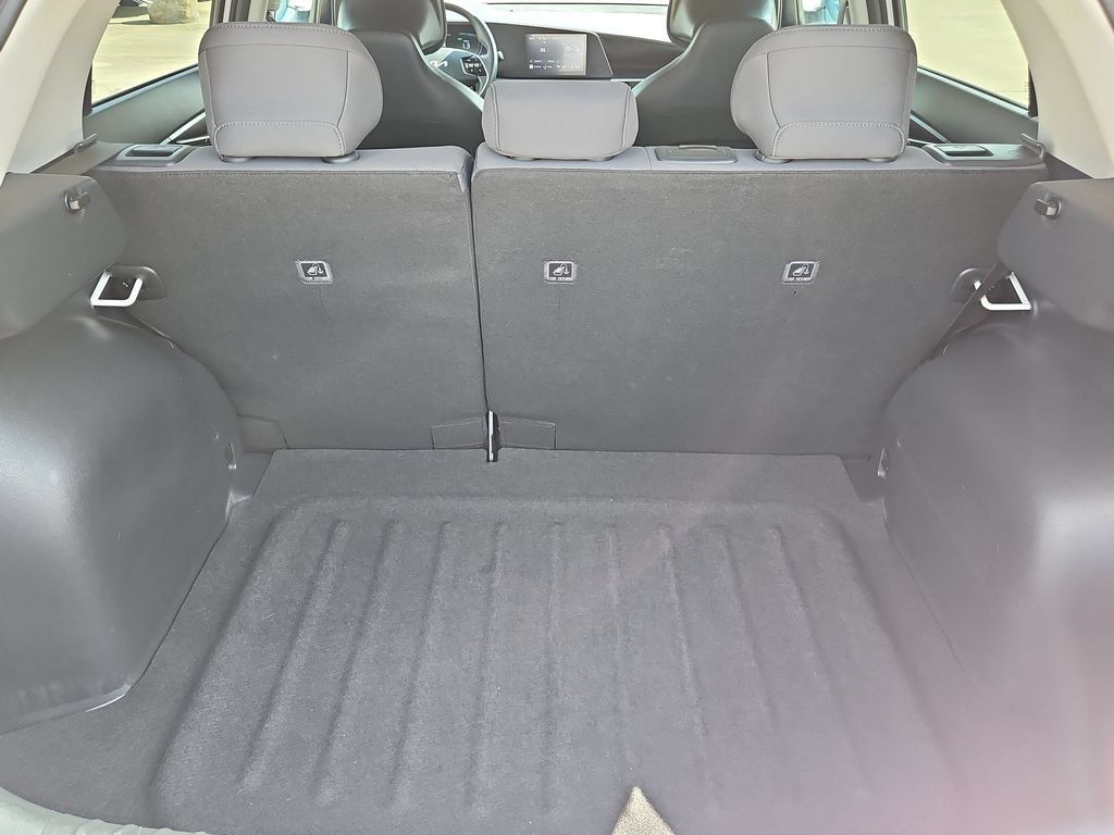 Used 2025 Kia Niro LX FWD image 29
