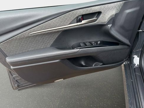 Used 2025 Toyota Camry XLE image 15