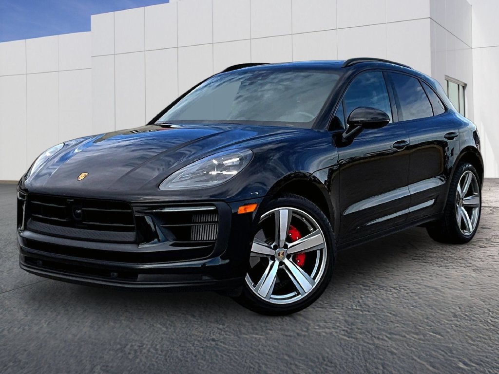 Certified 2026 Porsche Macan S AWD/4WD image 1