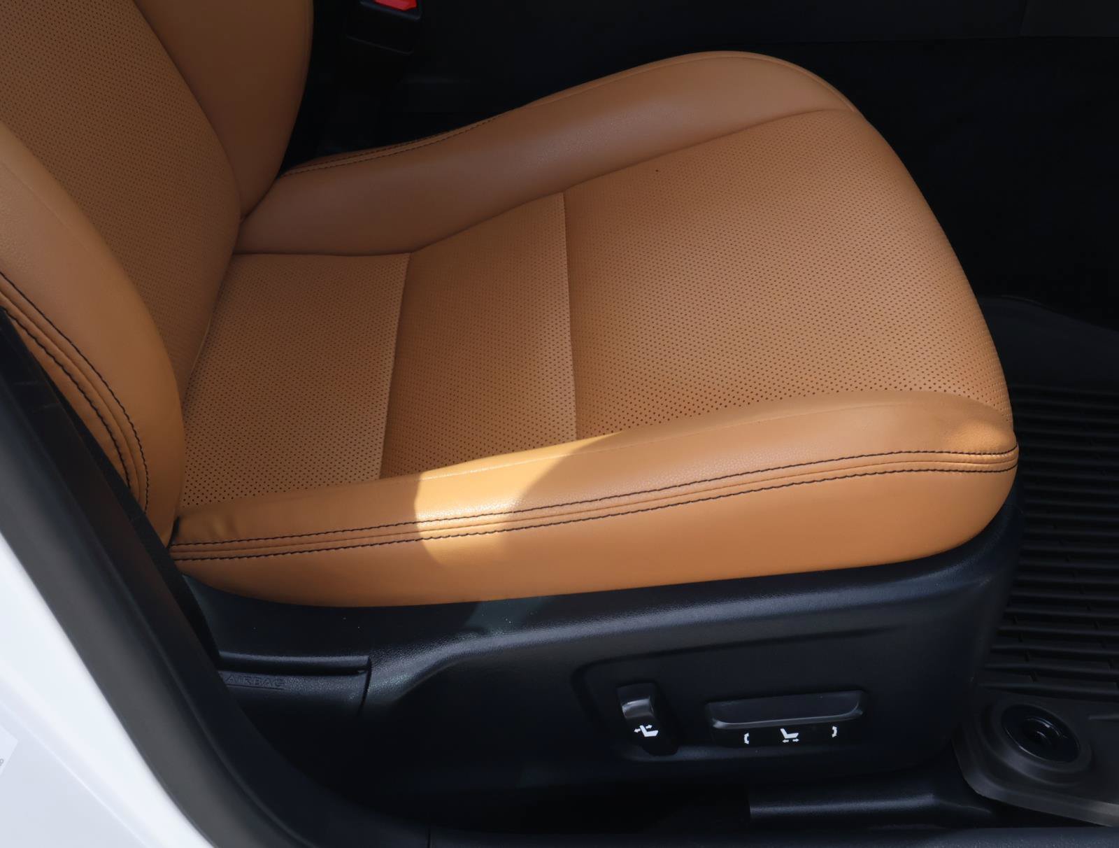 Used 2018 Lexus IS 300 w/ Comfort Package RWD image 18