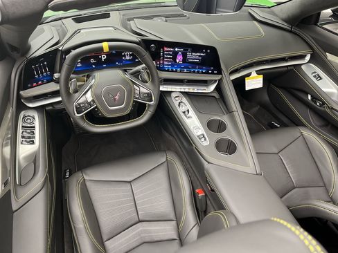 New 2026 Chevrolet Corvette Stingray Premium Conv w/ Battery Protection Package image 4