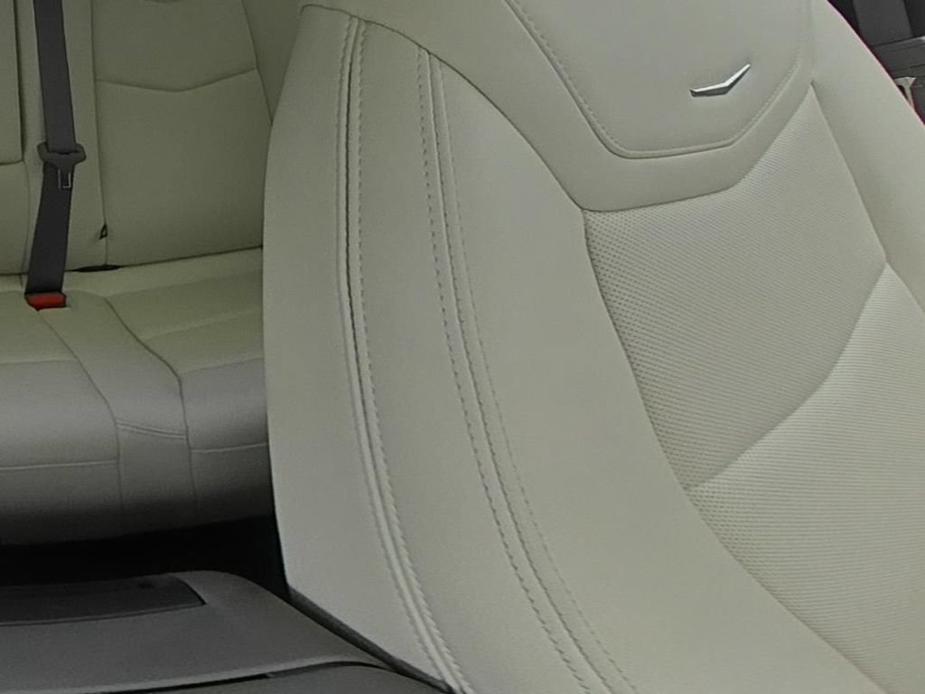 Used 2024 Cadillac XT5 Premium Luxury FWD image 14