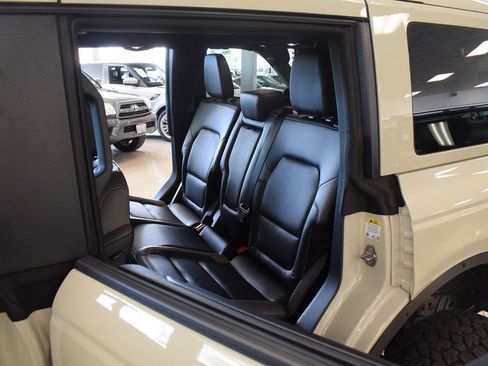 Used 2025 Ford Bronco Outer Banks AWD/4WD image 93