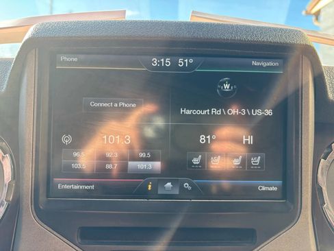 Used 2014 Ford F250 Lariat w/ Lariat Chrome Package image 22