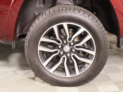 Used 2025 RAM 1500 Limited w/ Off Road Group AWD/4WD image 20