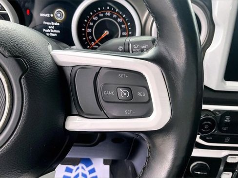 Used 2021 Jeep Gladiator Sport image 19