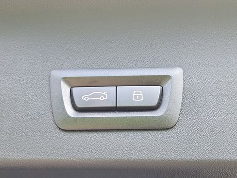 Used 2025 BMW X3 xDrive30i image 13