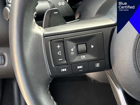 Used 2025 Nissan Pathfinder SV AWD/4WD image 30