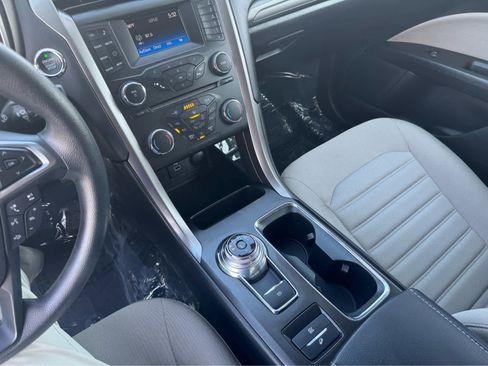 Used 2017 Ford Fusion S image 21