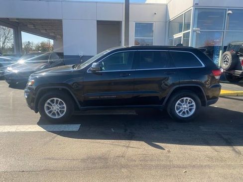 Used 2018 Jeep Grand Cherokee Laredo image 6