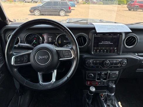 Used 2021 Jeep Wrangler Unlimited Rubicon 4xe w/ Dual Top Group AWD/4WD image 15