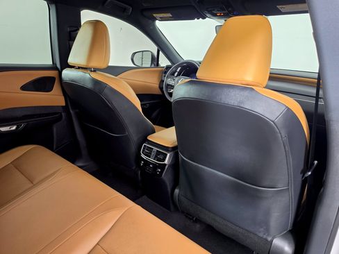 Used 2025 Lexus RX 350 FWD w/ Technology Package image 44