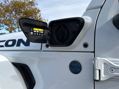 Used 2022 Jeep Wrangler Unlimited Rubicon 4xe w/ Steel Bumper Group image 29